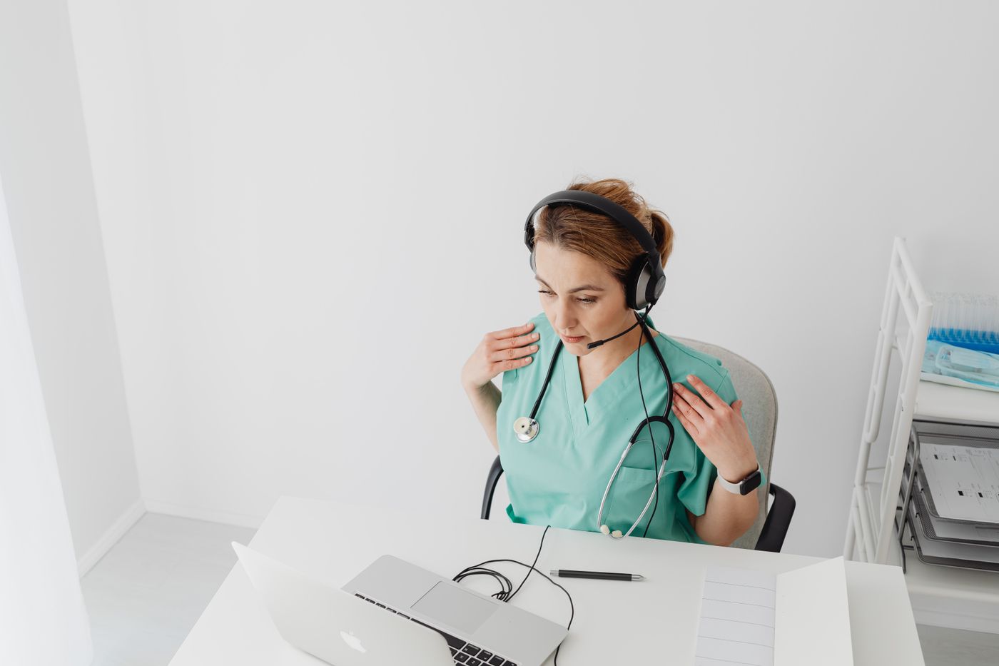 How Maltese Healthcare Clinics Can Automate Patient Calls